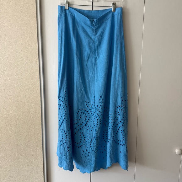 Zara Blue Midi Skirt with Eyelet Design - Picture 3 of 4